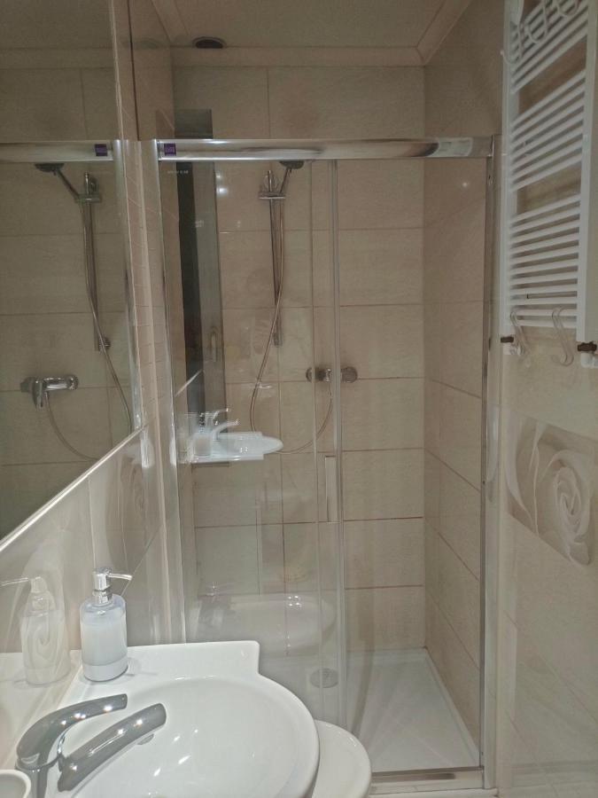 Marlove Apartment Wrocław Kültér fotó